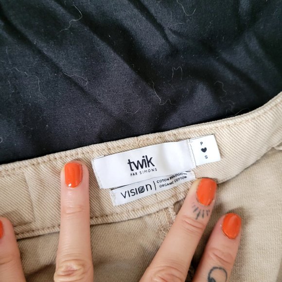 TWIK BY SIMONS - Picture 3 of 3